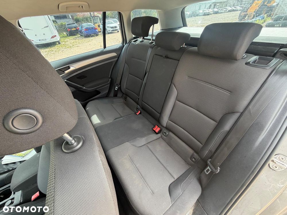 Volkswagen Golf 1.6 TDI BlueMotion Trendline - 11