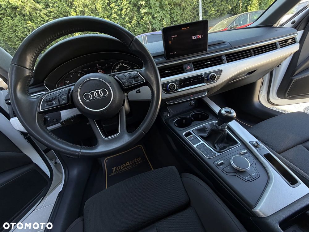 Audi A4 Avant 2.0 TDI ultra design - 23