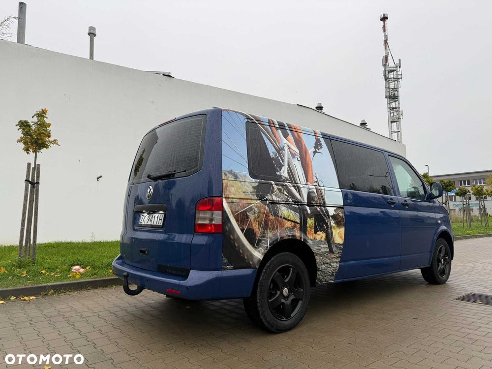 Volkswagen Caravelle - 3