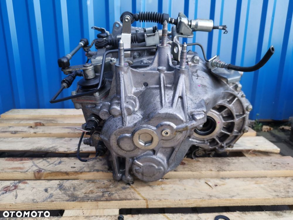 MITSUBISHI OUTLANDER III 2.2 60TYS 2X4 SKRZYNIA BIEGOW 0A0J-J F6MBA - 4