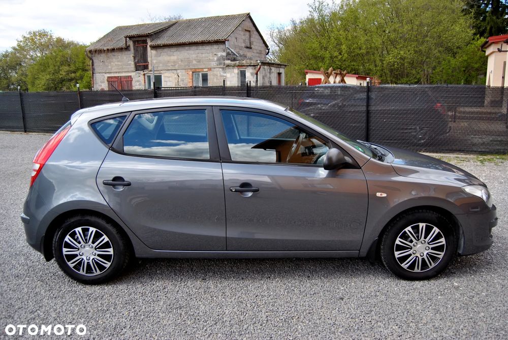 Hyundai i30 1.4 Classic + EU5 - 13