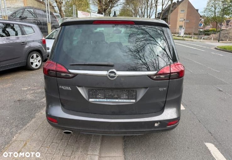 Opel Zafira - 4