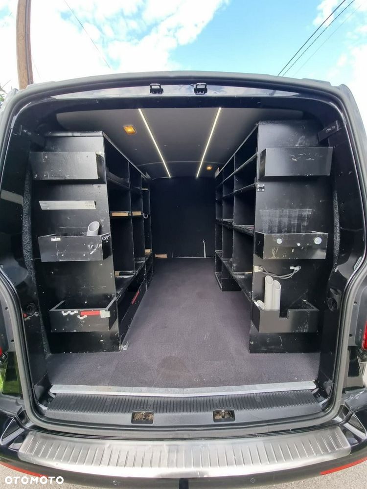 Volkswagen Transporter - 22