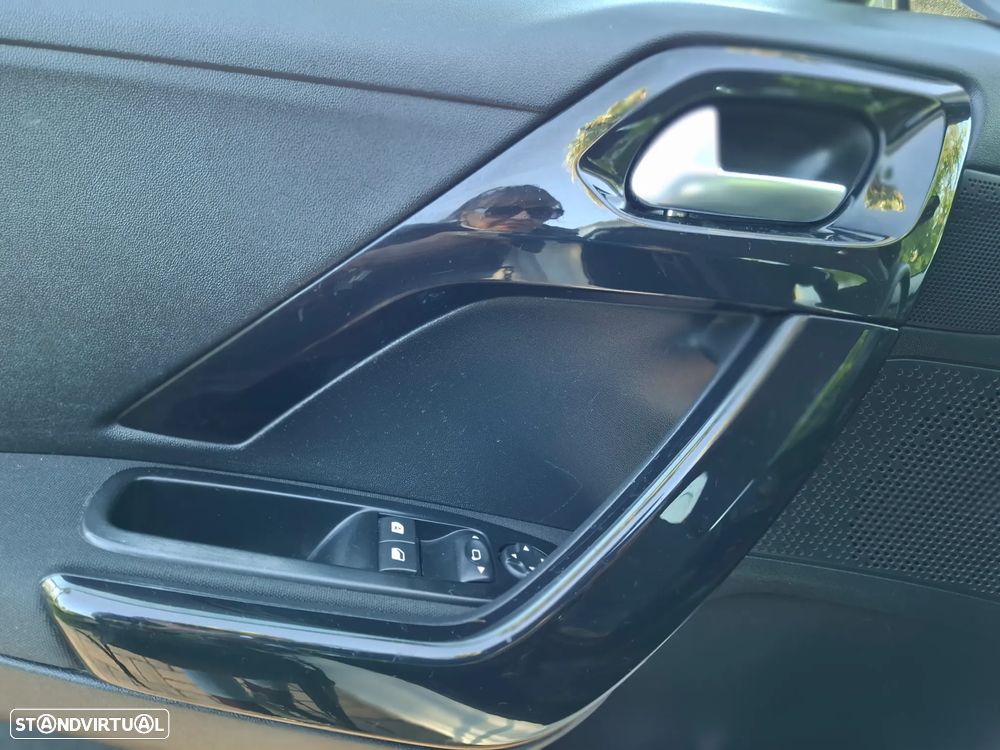 Peugeot 208 1.4 VTi Active - 6