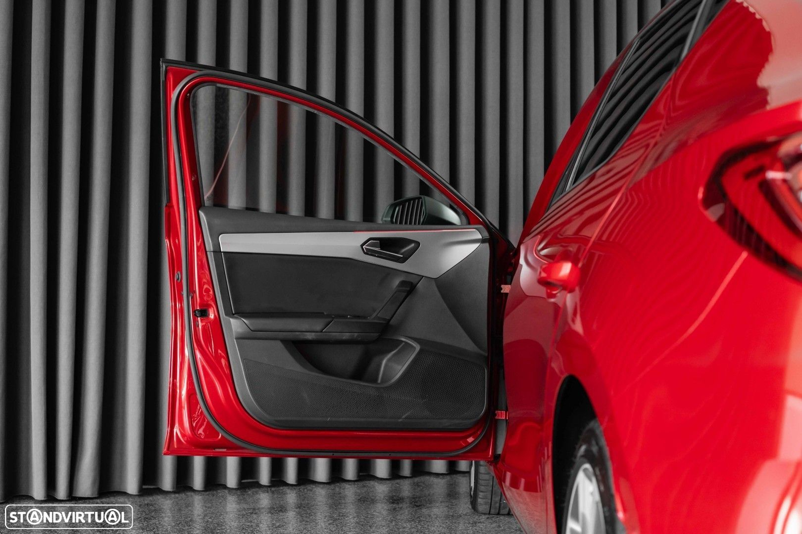 SEAT Leon 1.5 eTSI FR DSG - 35