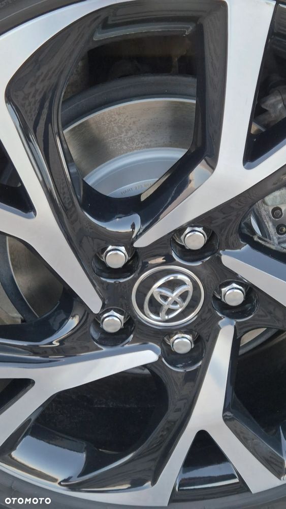 Toyota C-HR - 9
