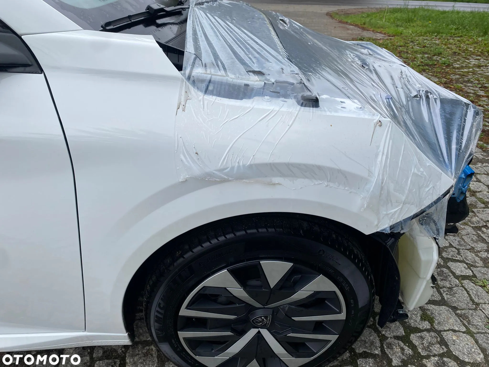 Peugeot 208 1.2 PureTech Active Pack S&S EAT8 - 11