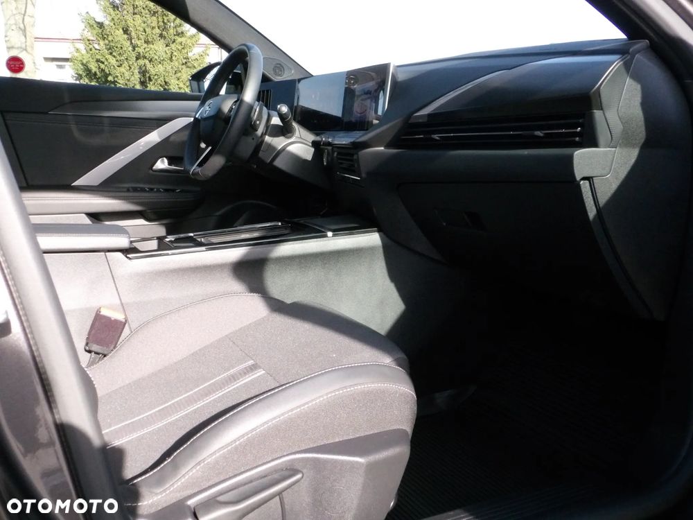 Opel Astra 1.2 T GS S&S - 13