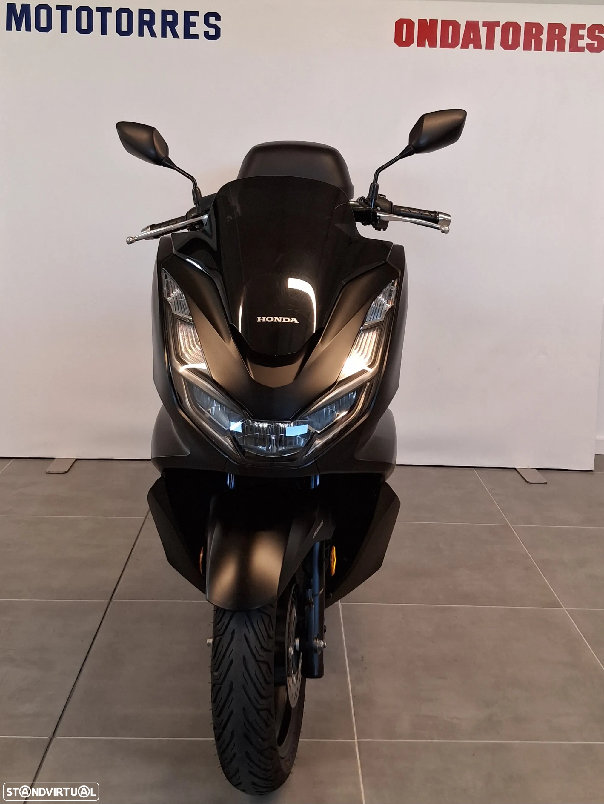 Honda PCX125 ABS + HSTC - 2