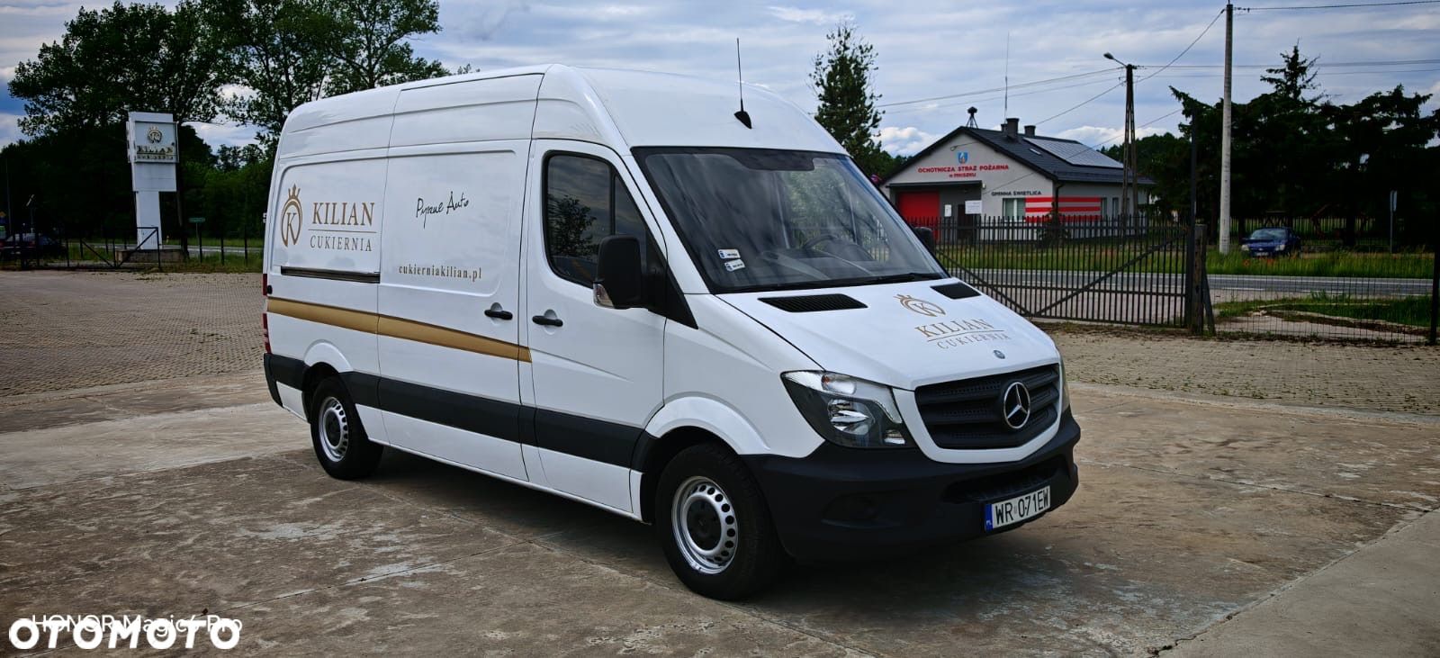 Mercedes-Benz Sprinter - 1