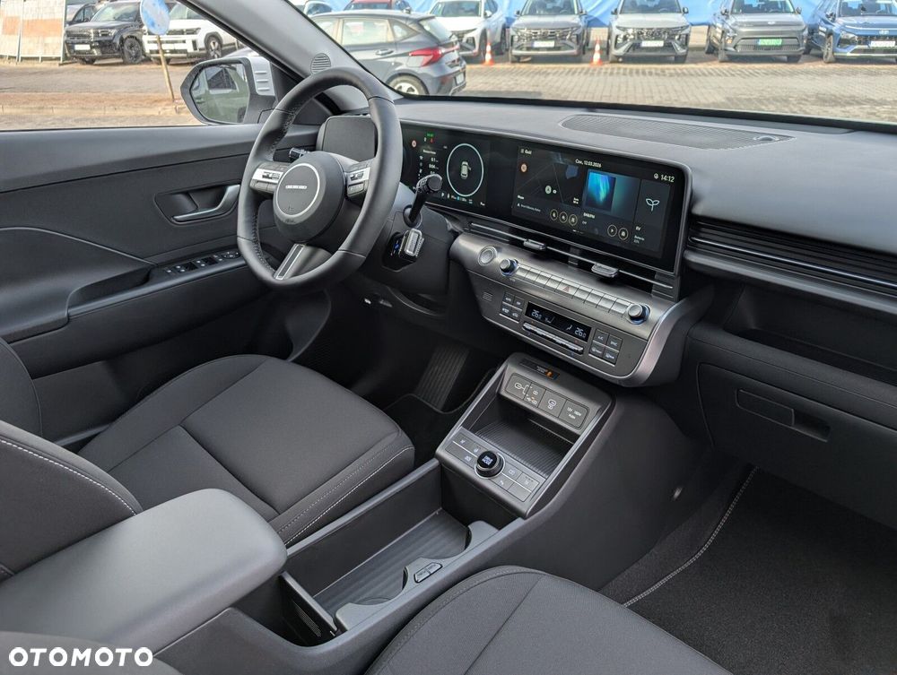Hyundai Kona - 32