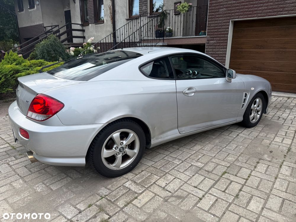 Hyundai Coupe - 4