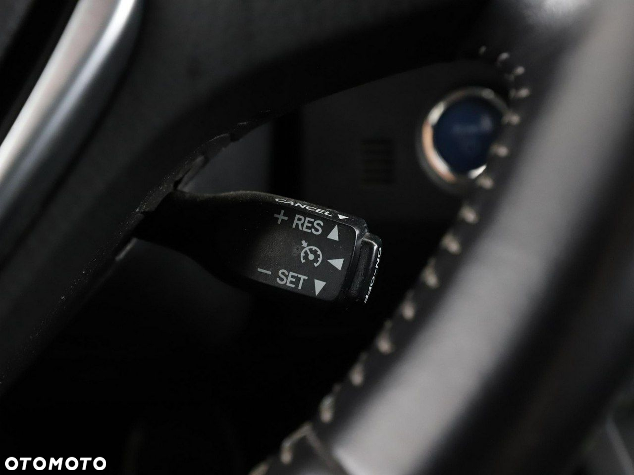 Toyota Auris 1.8 VVT-i Hybrid Automatik Design Edition - 31