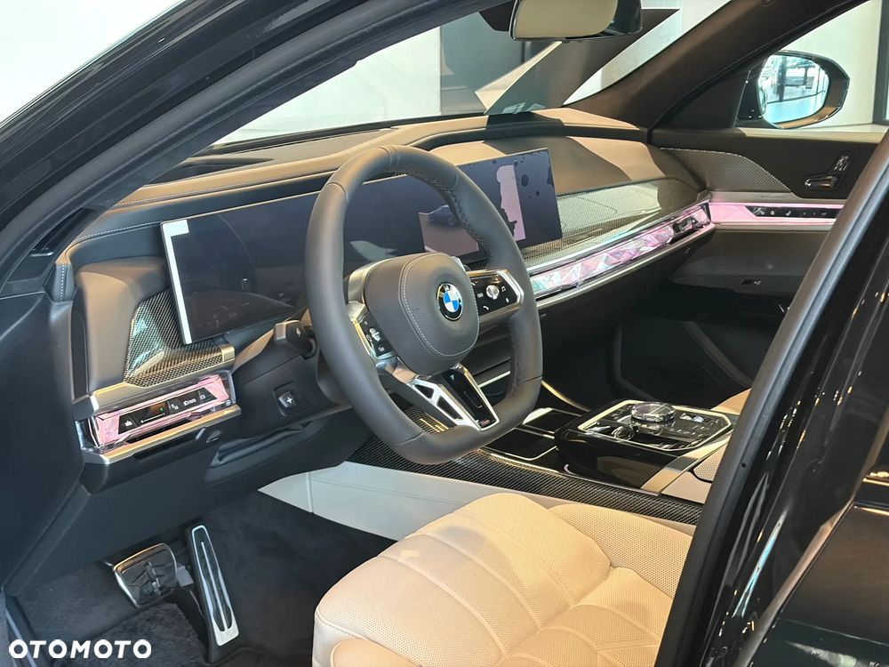 BMW Seria 7 740d xDrive mHEV M Sport sport - 16