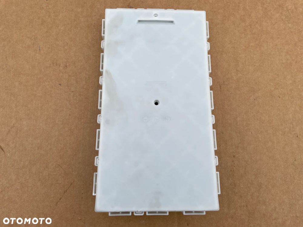 BMW 2 F45 F46 MODUŁ BSI BDC EUROPA 8796103 SKRZYNKA BEZPIECZNIKÓW - 4