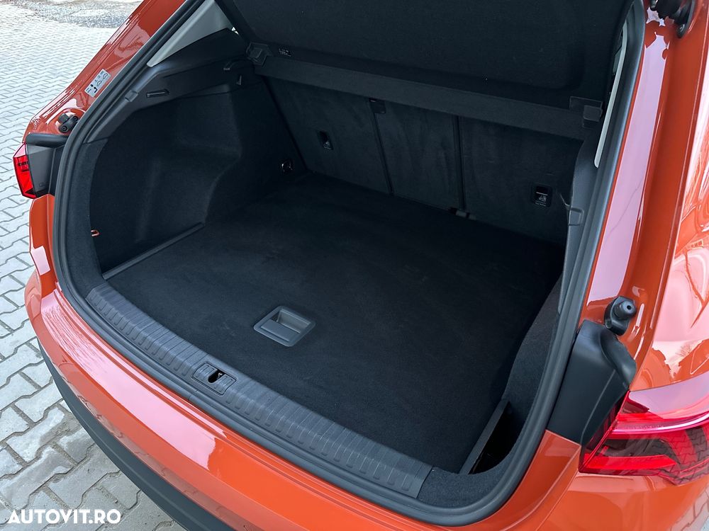 Audi Q3 35 TDI S tronic - 14