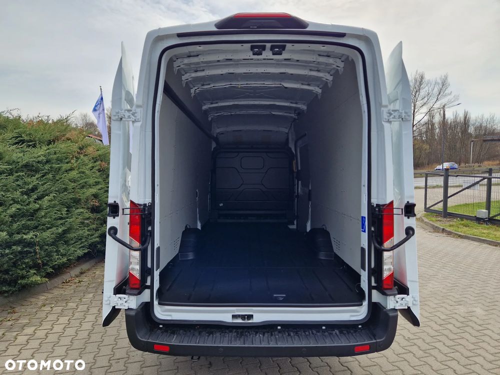 Ford Transit - 9