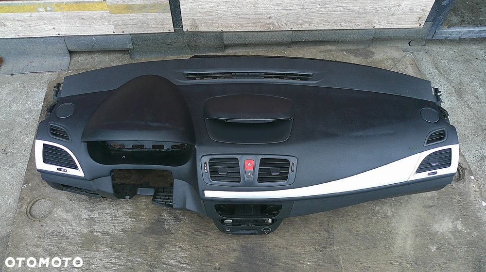 RENAULT MEGANE 3 III DESKA ROZDZIELCZA KOKPIT - 9