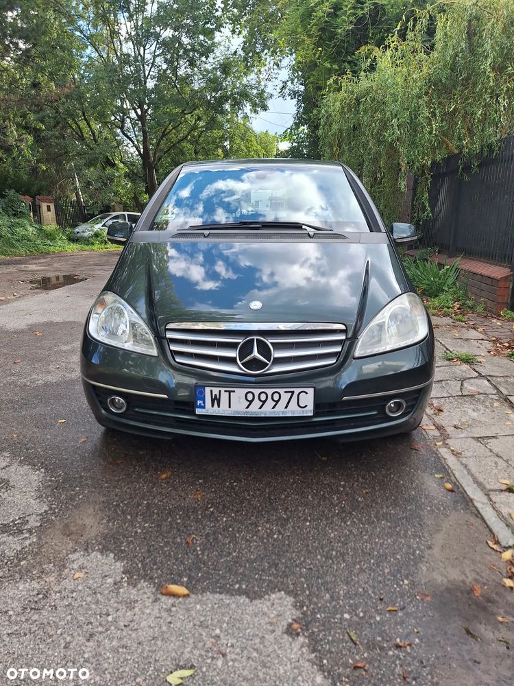 Mercedes-Benz Klasa A 180 BlueEFFICIENCY Elegance - 2