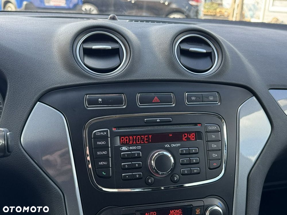 Ford Mondeo 1.6 T Ambiente - 31