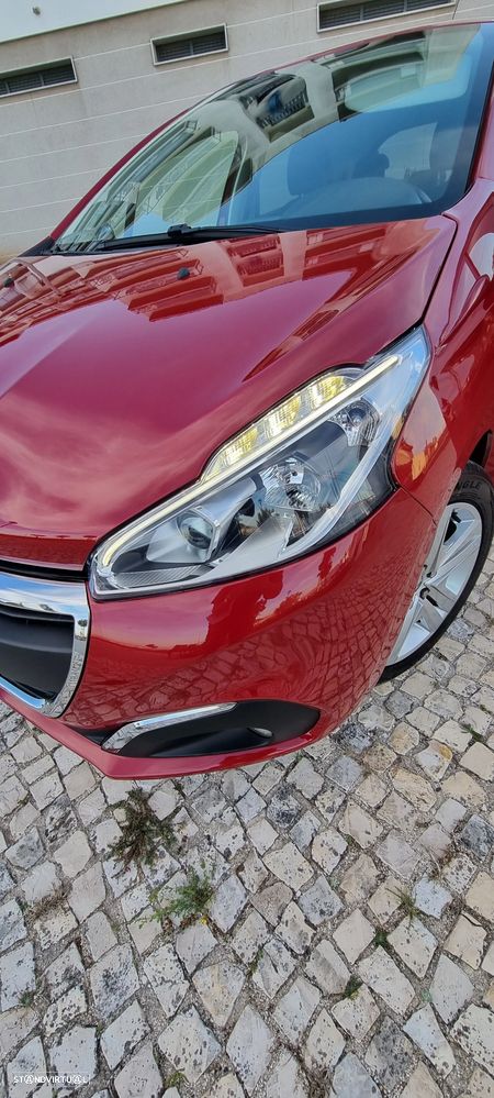 Peugeot 208 1.2 PureTech Style - 13