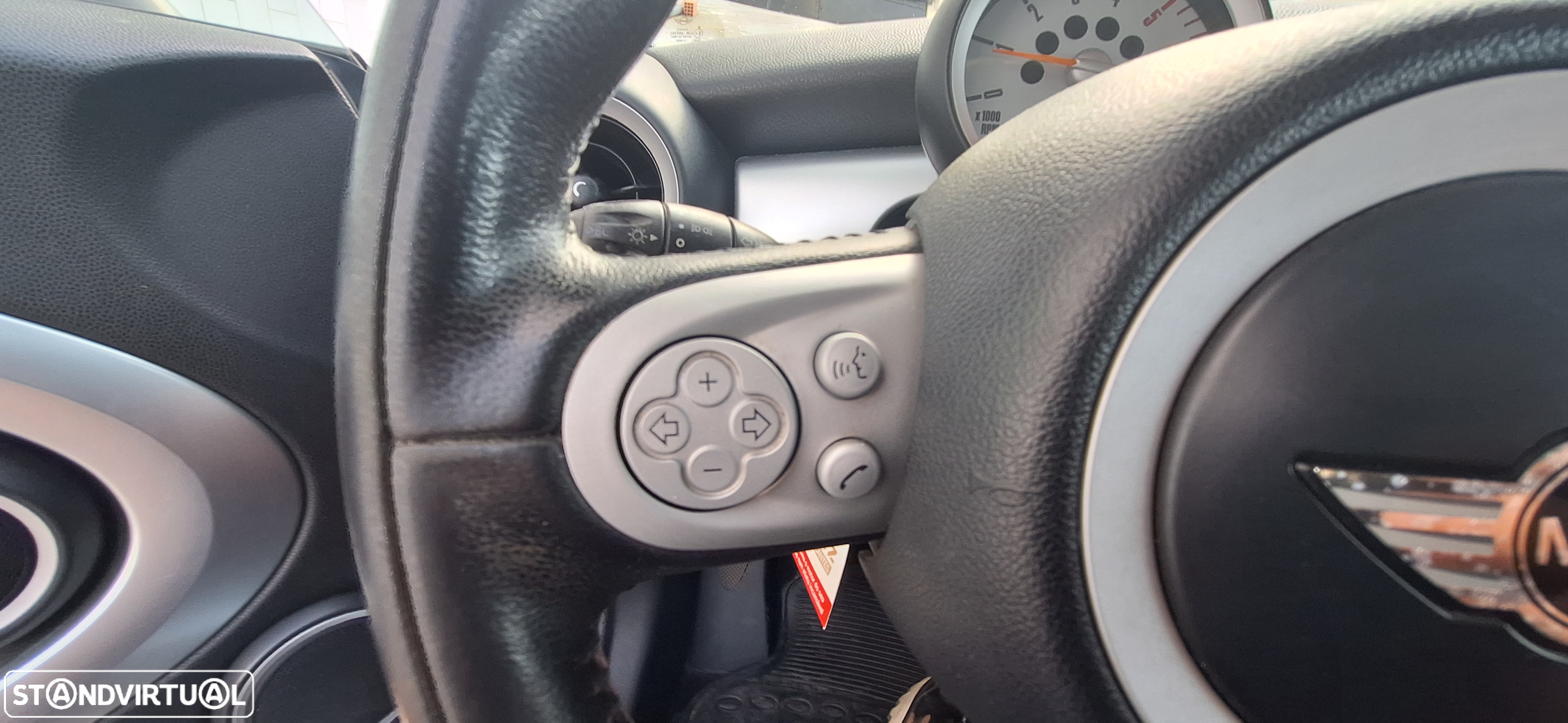 MINI 3 Portas Cooper D - 23