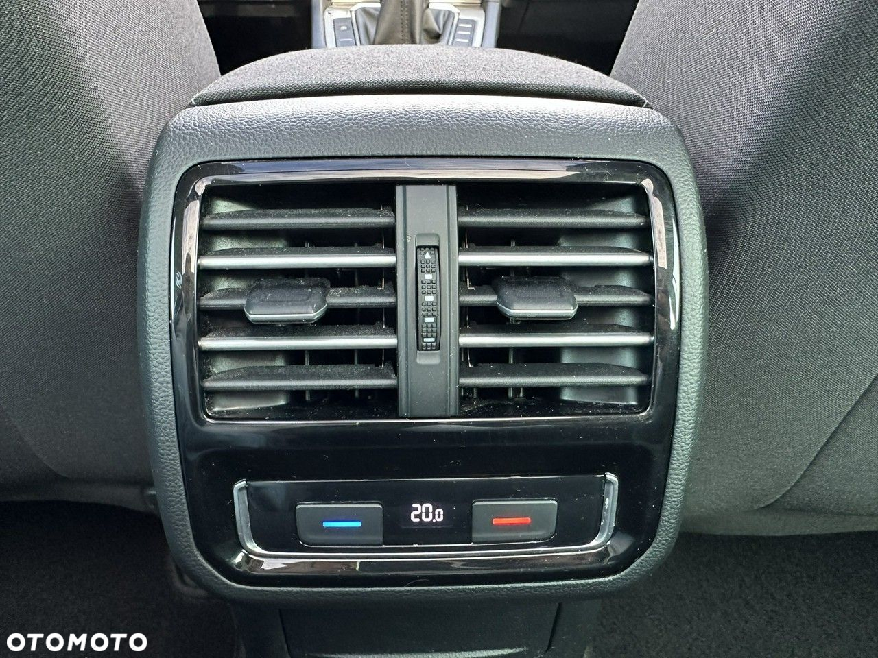 Volkswagen Passat Variant 1.6 TDI (BlueMotion Technology) Comfortline - 31