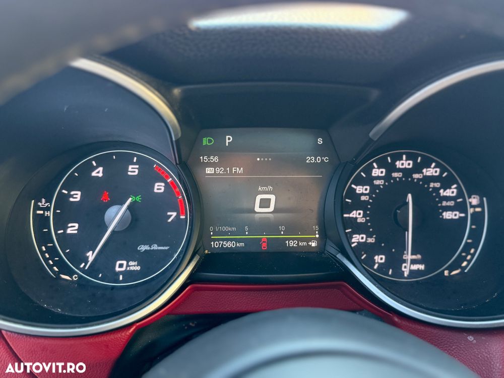 Alfa Romeo Stelvio ver-2-0-turbo-awd-at8-ti - 15