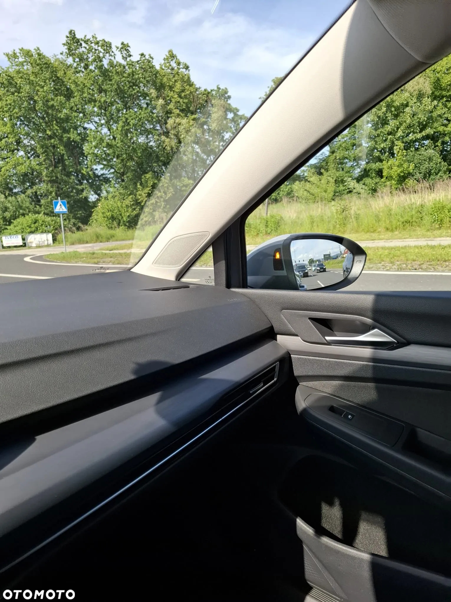 Volkswagen Golf - 21