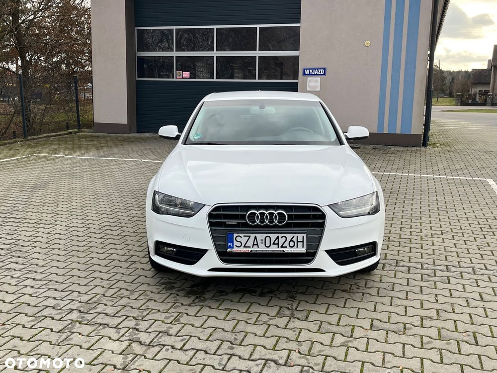 Audi A4 Limousine 2.0 TDI DPF quattro Ambition - 2