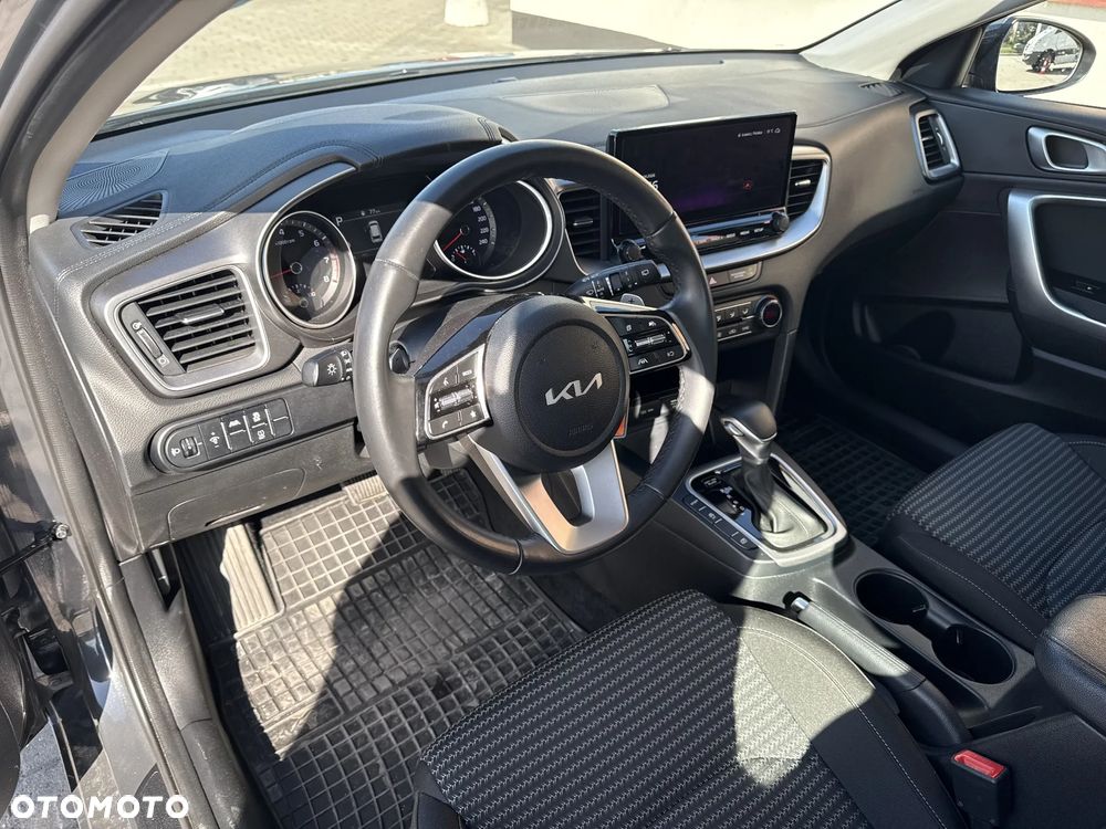 Kia Ceed 1.5 T-GDI M DCT - 10