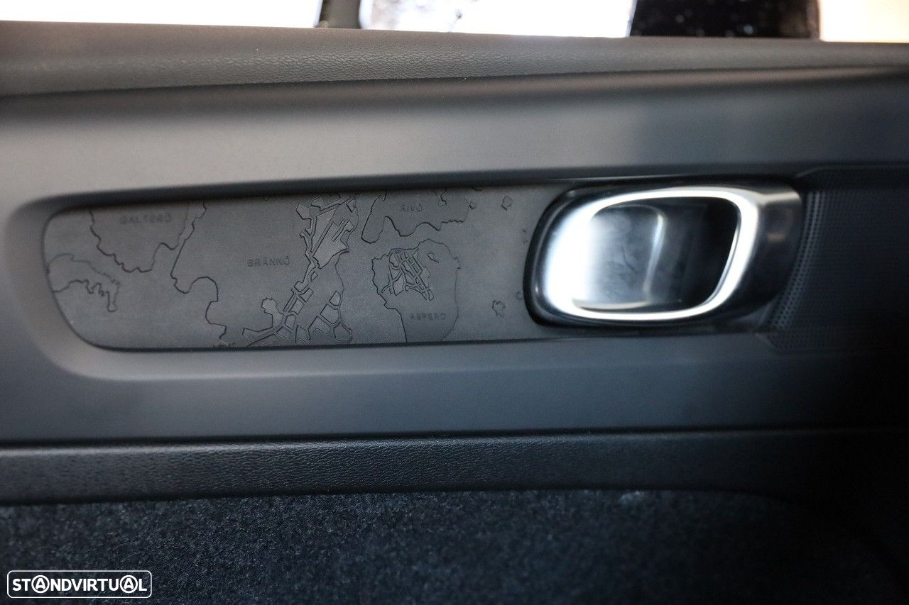 Volvo XC 40 Recharge Extended Range Plus - 17