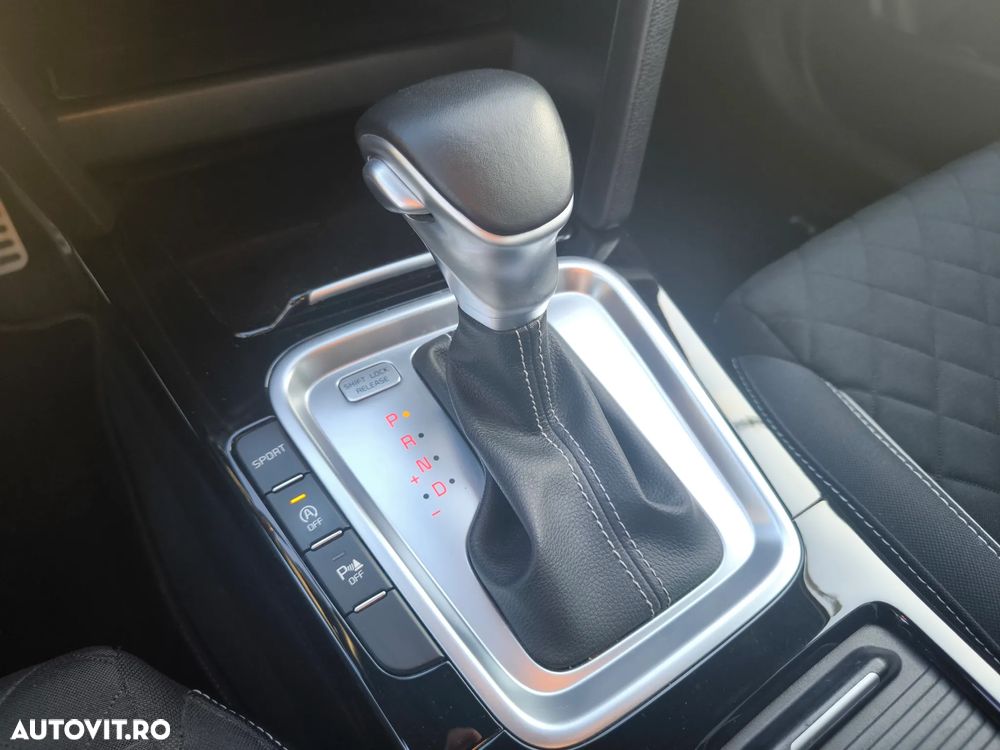 Kia Pro Ceed 1.4 T-GDI 7DCT GT Line - 14