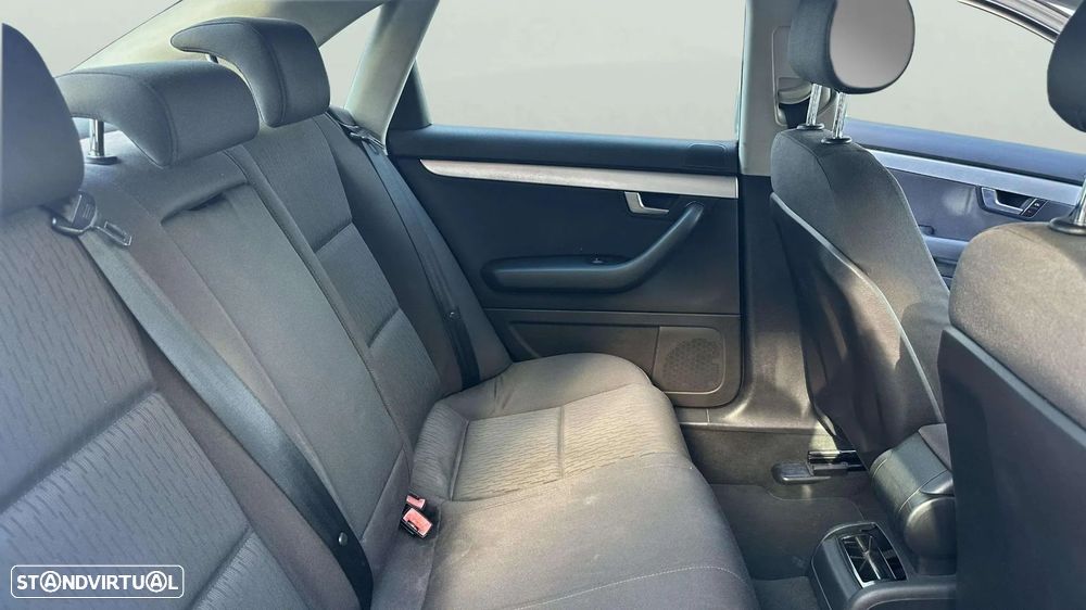 Audi A4 2.0 TDI - 10