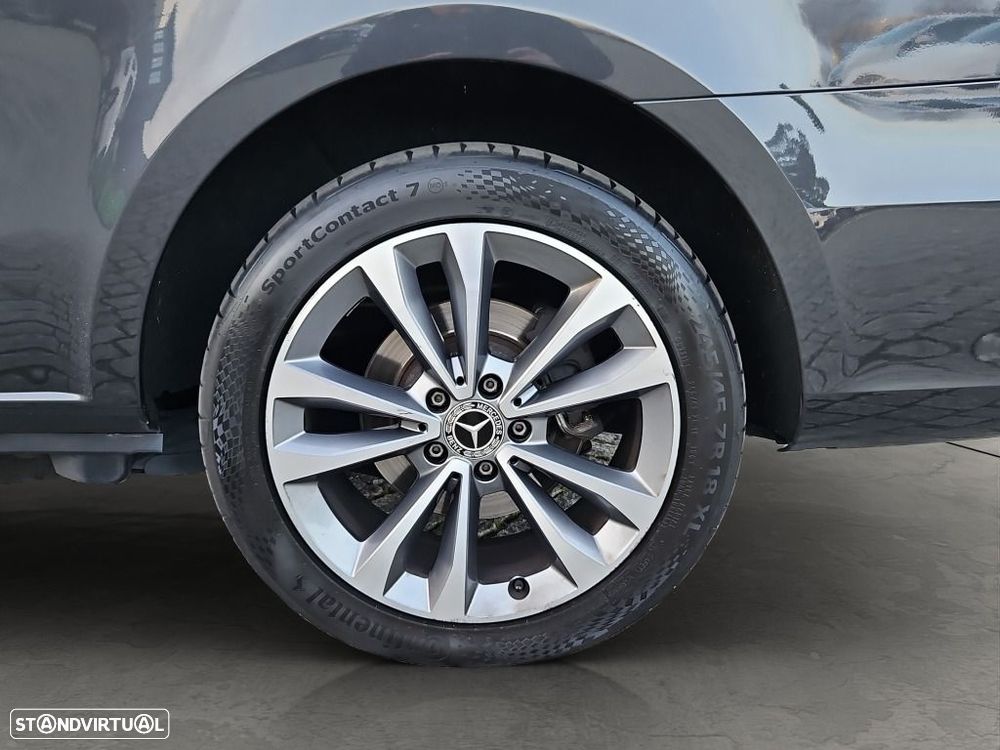 Mercedes-Benz V 300 d Longo Avantgarde - 15