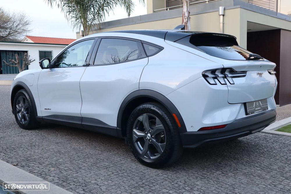 Ford Mustang Mach-E Standard - 4