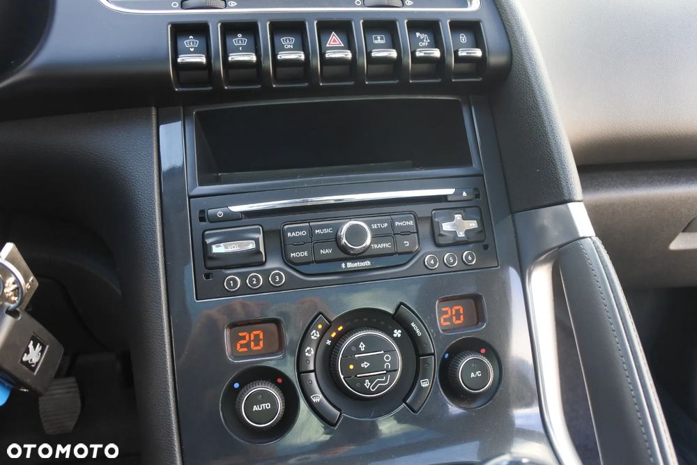 Peugeot 3008 PureTech 130 Stop & Start GPF Allure - 17