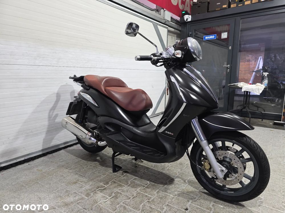 Piaggio Beverly - 16