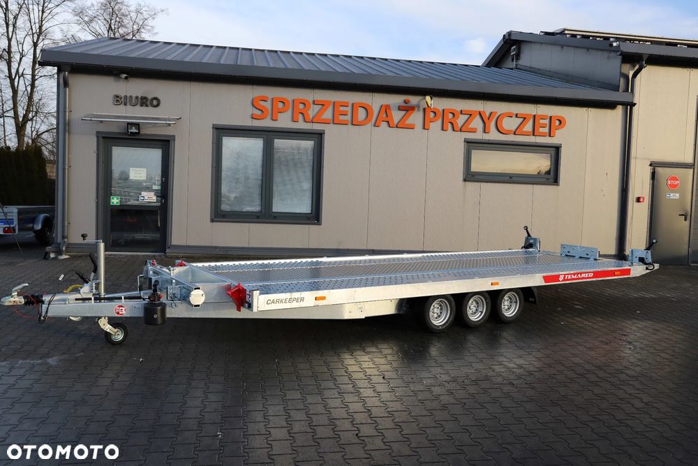 TEMARED /MARTZ CARKEEPER 5820/3 3,5T 580x207cm, Uchylna hydraulicznie , Wypełnienie sklejka+blachy alu, 3 osie, DMC 3500kg ,koła 10 - 2