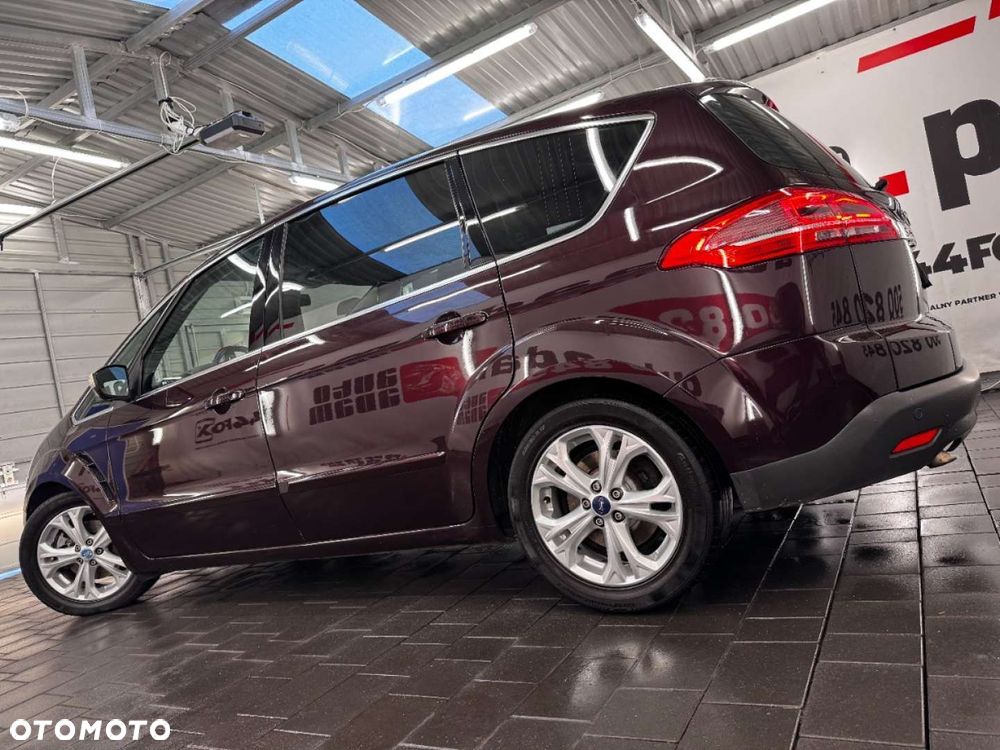 Ford S-Max - 12