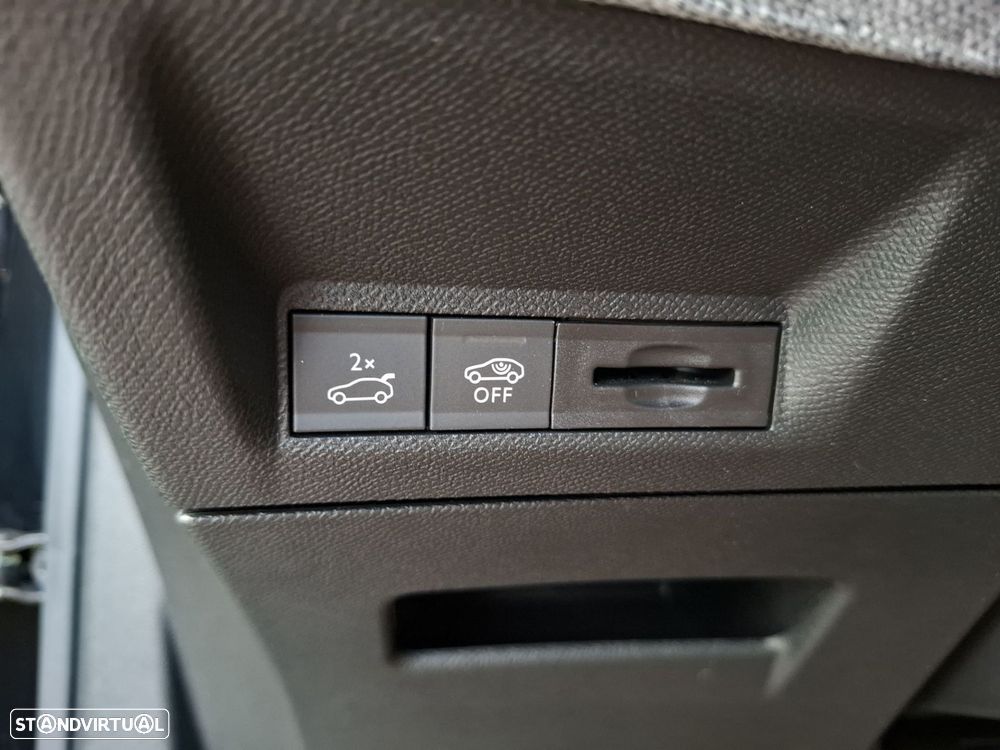 Peugeot 5008 1.2 Hybrid GT e-DCS6 - 31