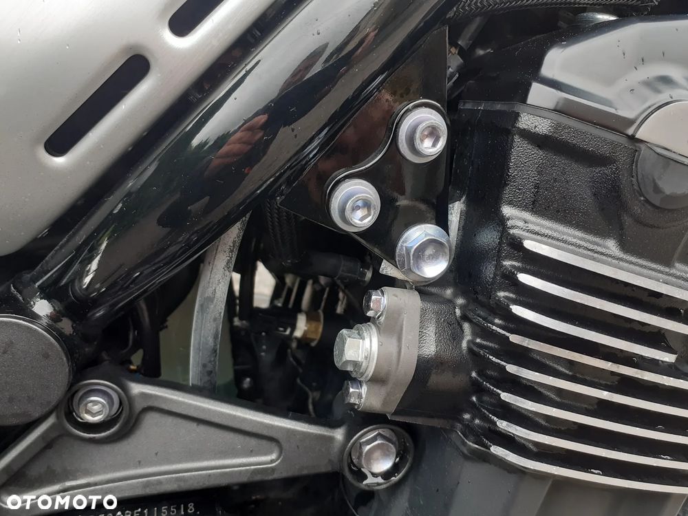 Kawasaki Z 900 RS - 26
