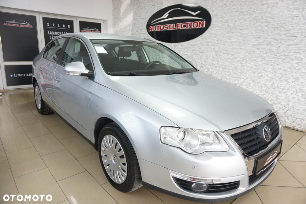Volkswagen Passat 2.0 TDI Comfortline - 8