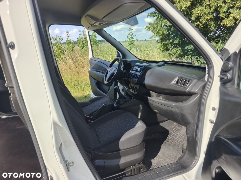 Opel COMBO - 4