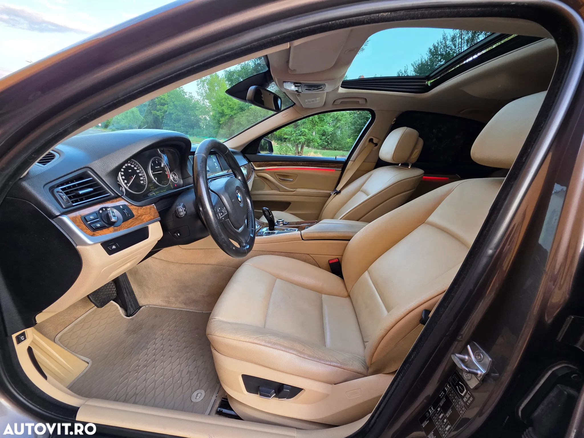 BMW Seria 5 520d - 11