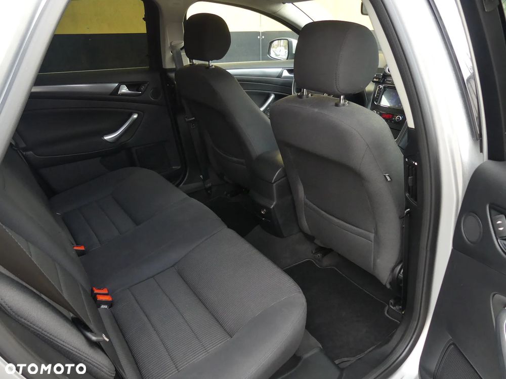 Ford Mondeo 2.0 TDCi S - 11