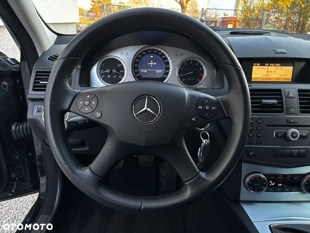 Mercedes-Benz Klasa C 180 Kompressor Avantgarde - 34