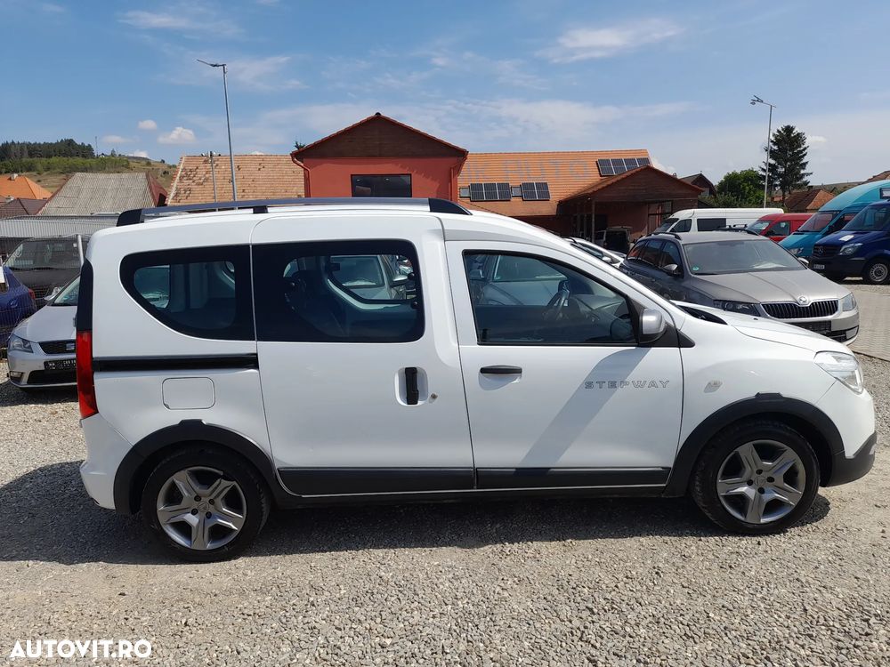 Dacia Dokker Blue dCi 95 Stepway Celebration - 9