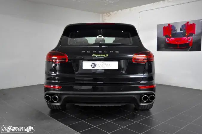 Porsche Cayenne S E-Hybrid - 4