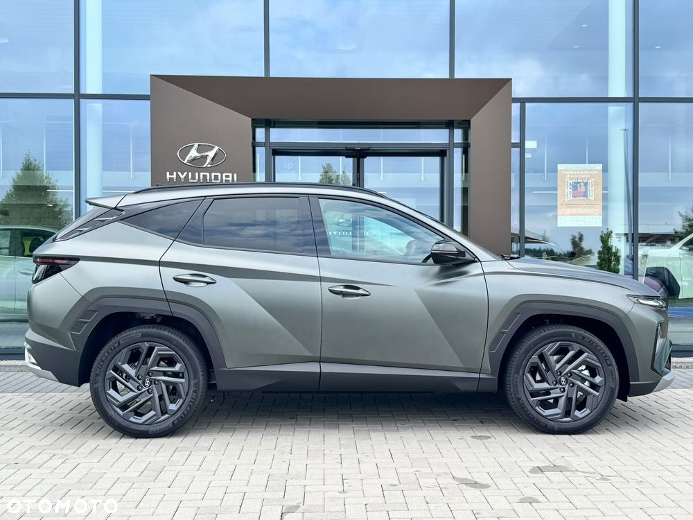 Hyundai Tucson 1.6 T-GDi HEV Smart Black 2WD - 7
